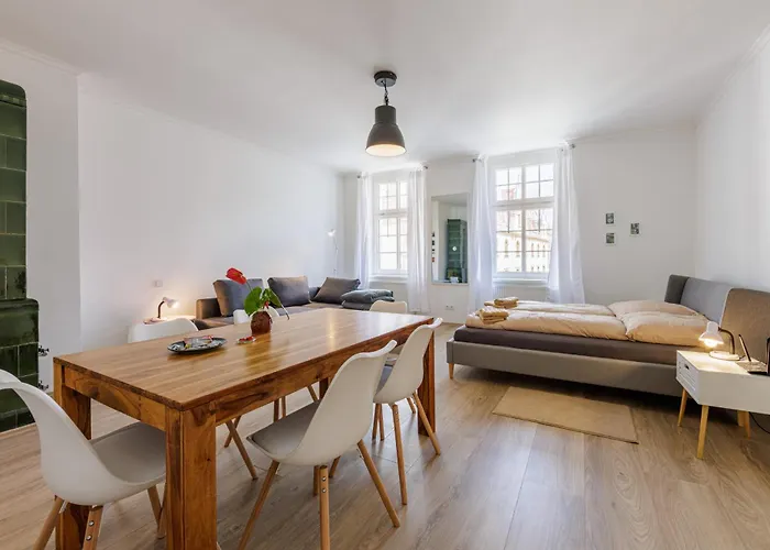 Stylish Centre Apartment Tgm