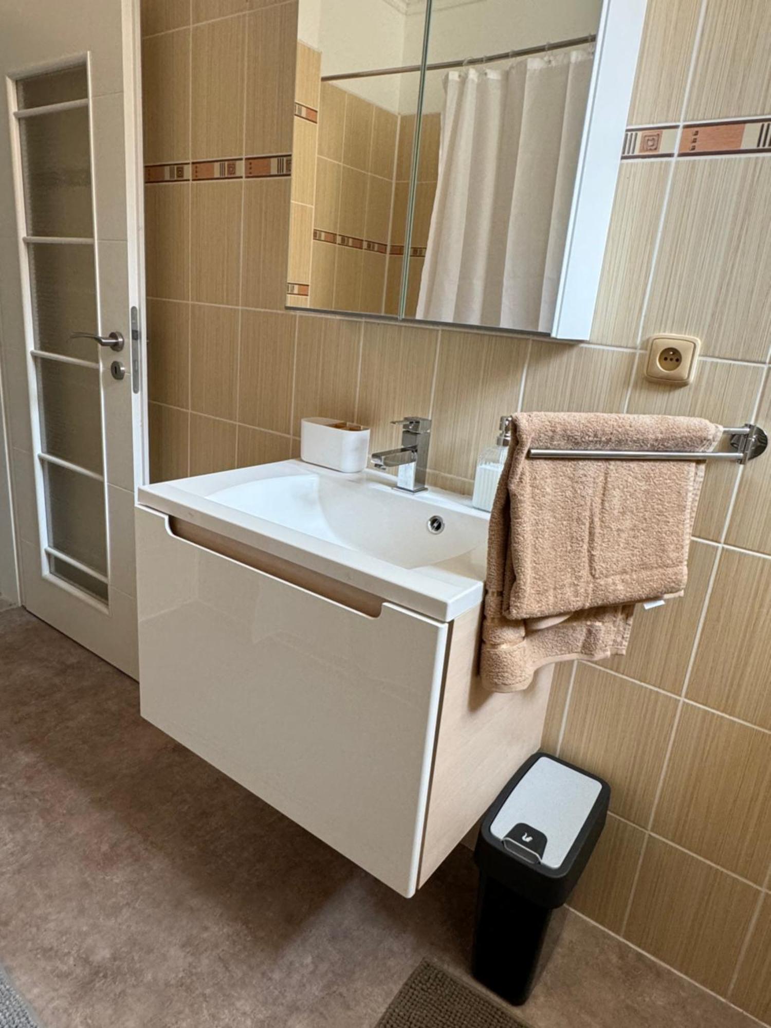 Apartment Stylish Centre Tgm