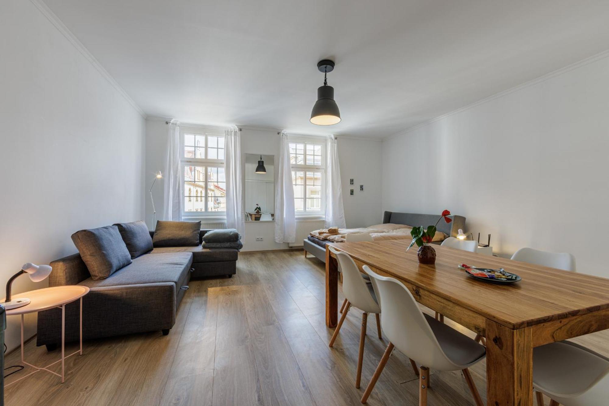 Stylish Centre Tgm Apartment
